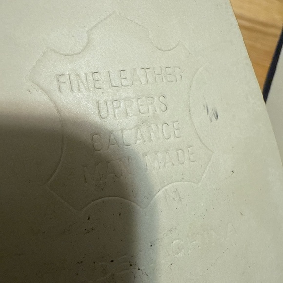 J.Renee Elegant Blue Heels with Cutout Design - Picture 9 of 9